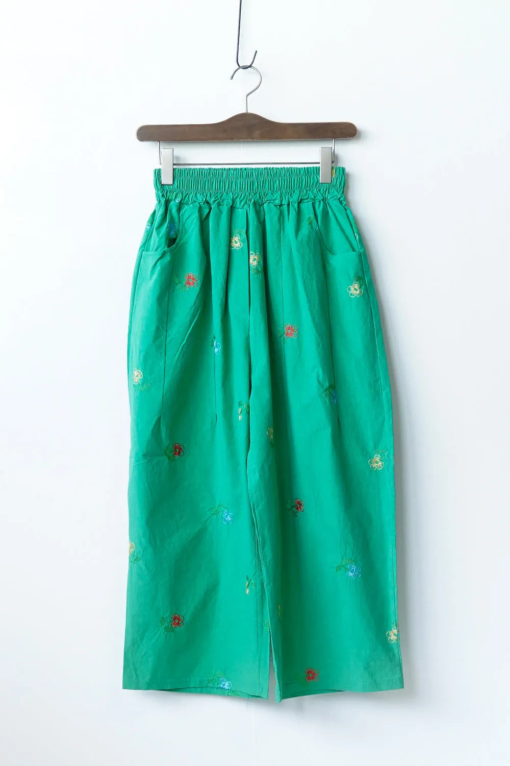 花刺繍コットンワイドパンツ