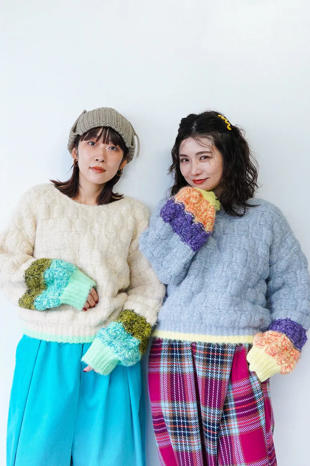 袖配色ボリュームニット