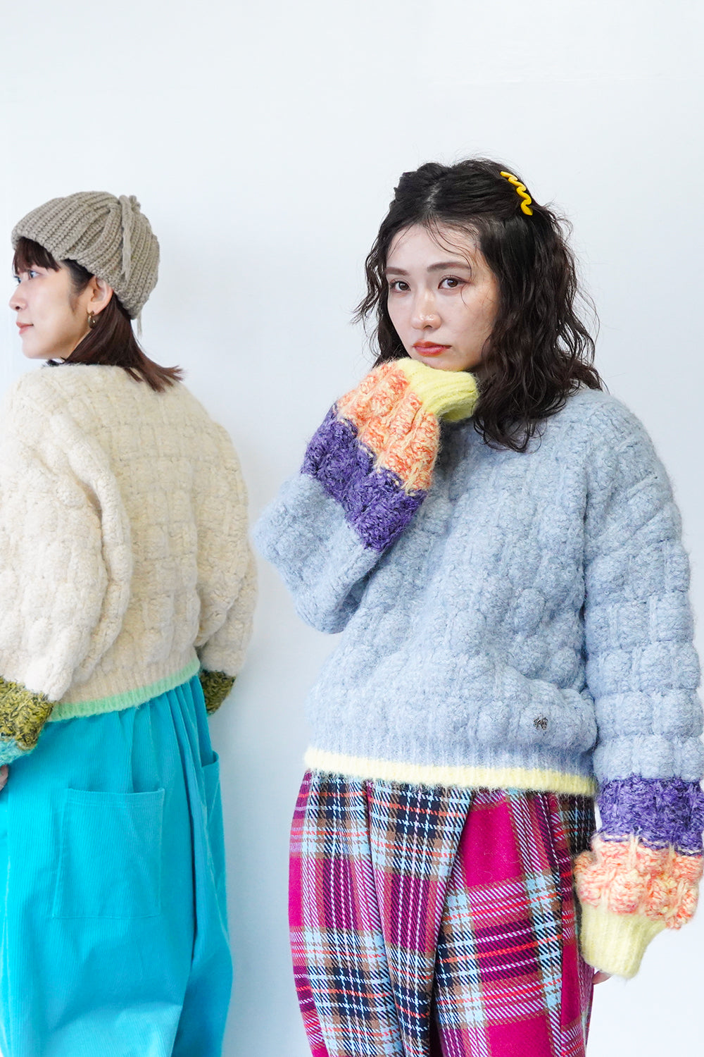 袖配色ボリュームニット