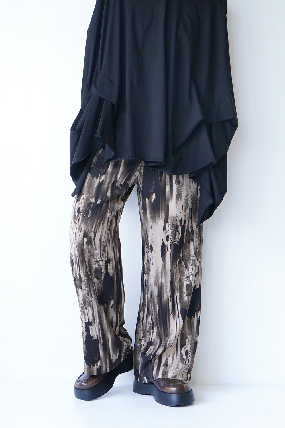LILA&CITTA　ビビットペイント柄イージーパンツ Sale Item – LILA & CITTA ONLINE SHOP