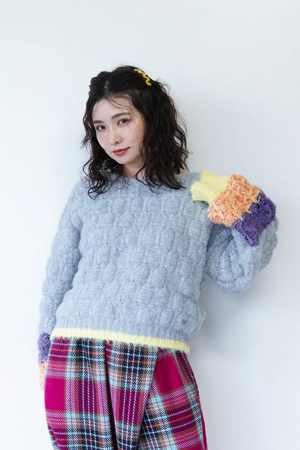 袖配色ボリュームニット