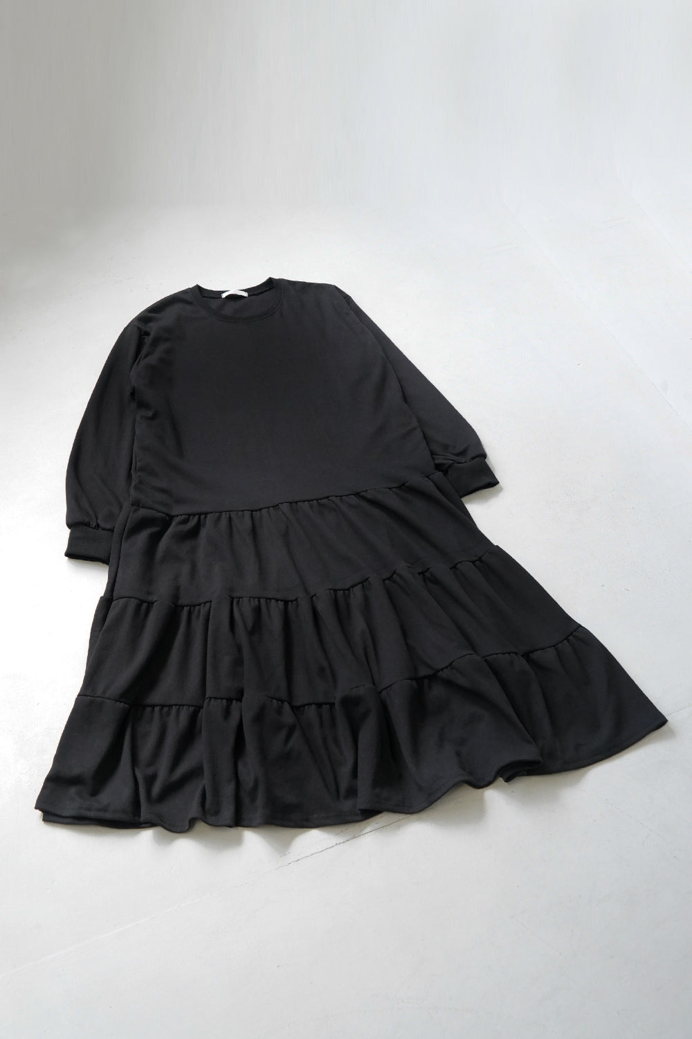 ティアードトレーナーワンピース – LILA & CITTA ONLINE SHOP