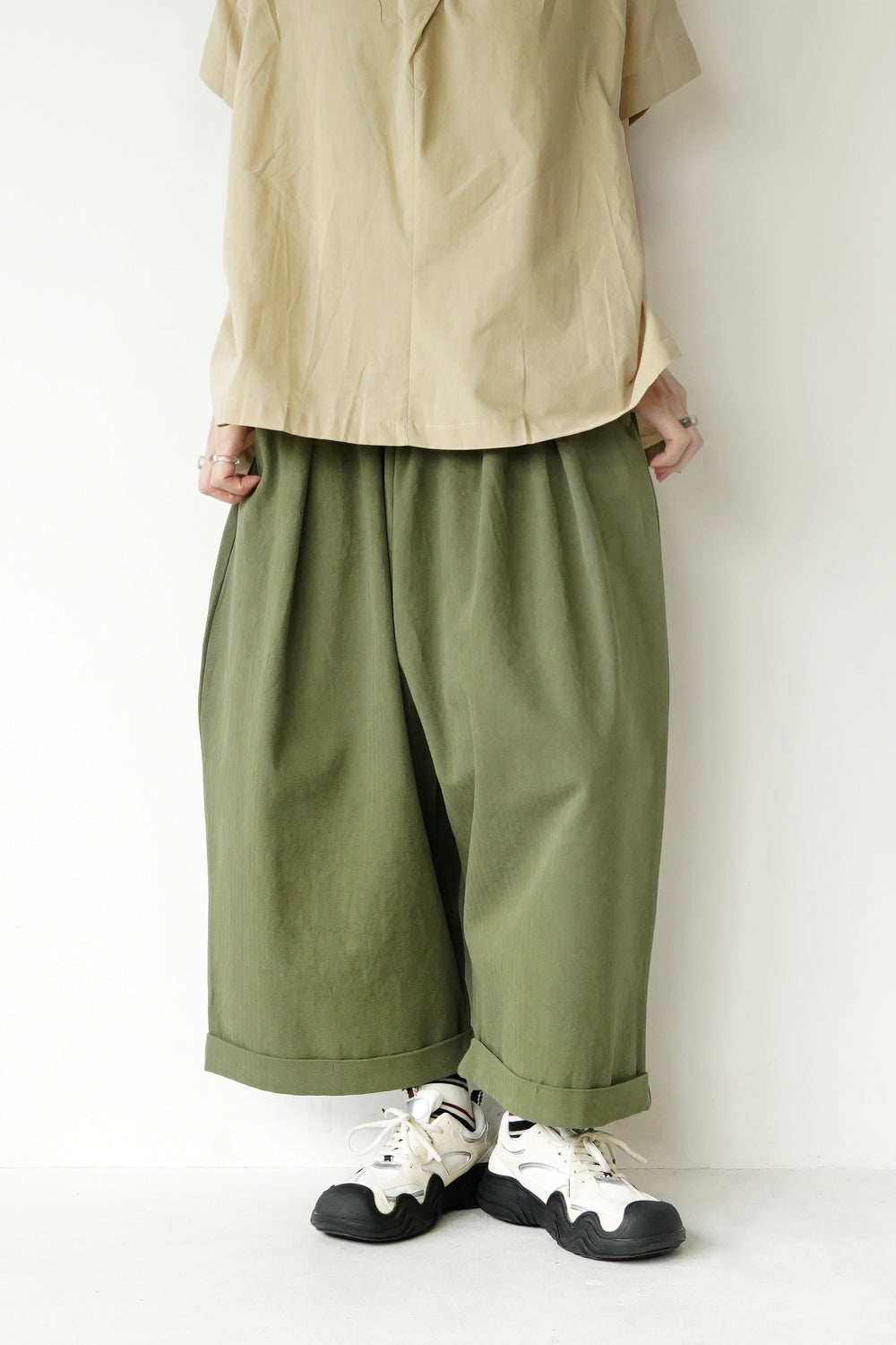 ＬＩＬＡ＆CＩＴＴＡワイドパンツ カラータックワイドパンツ – LILA & CITTA ONLINE SHOP