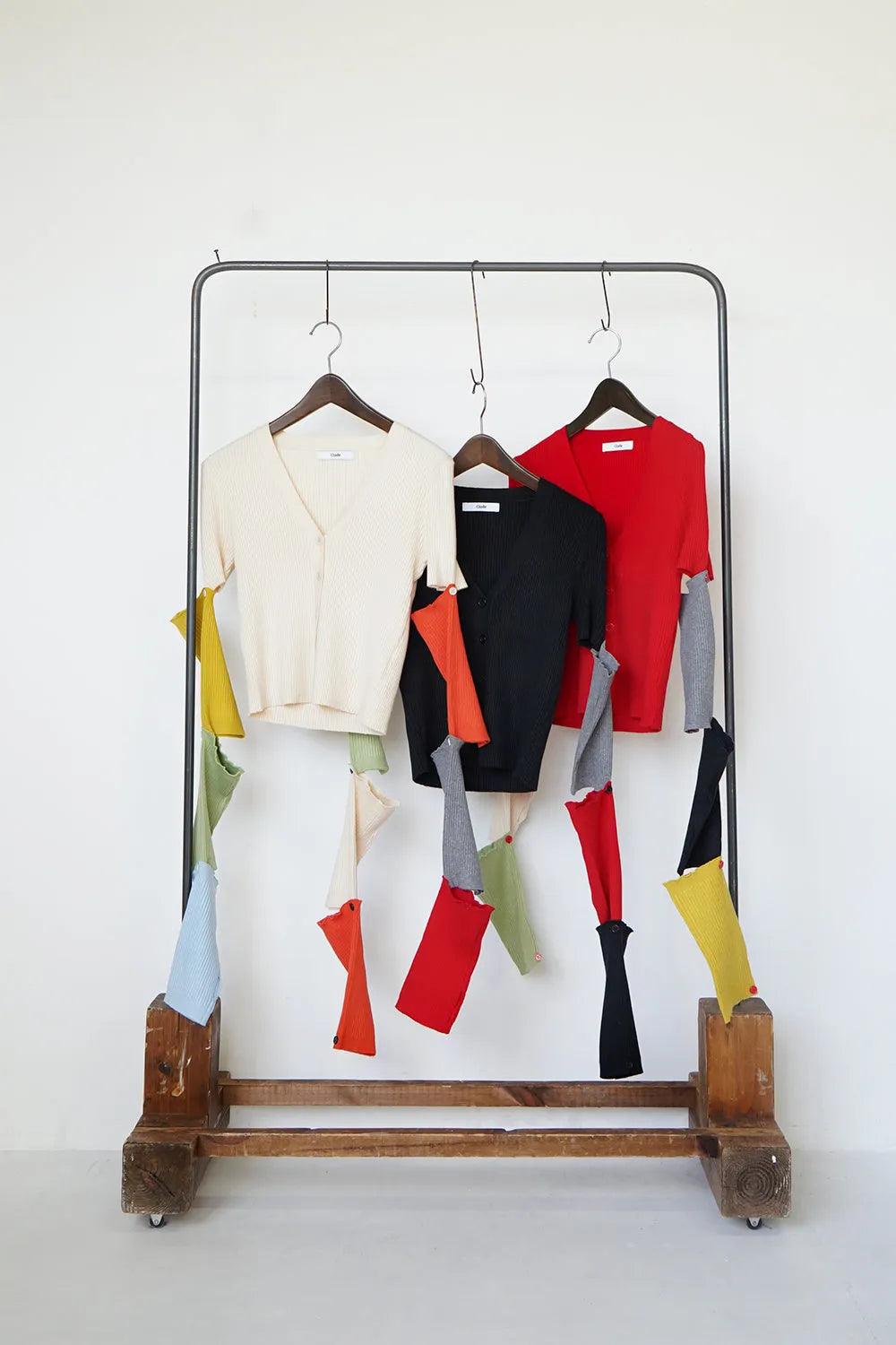 つぎはぎ配色スリーブリブニットカーディガン