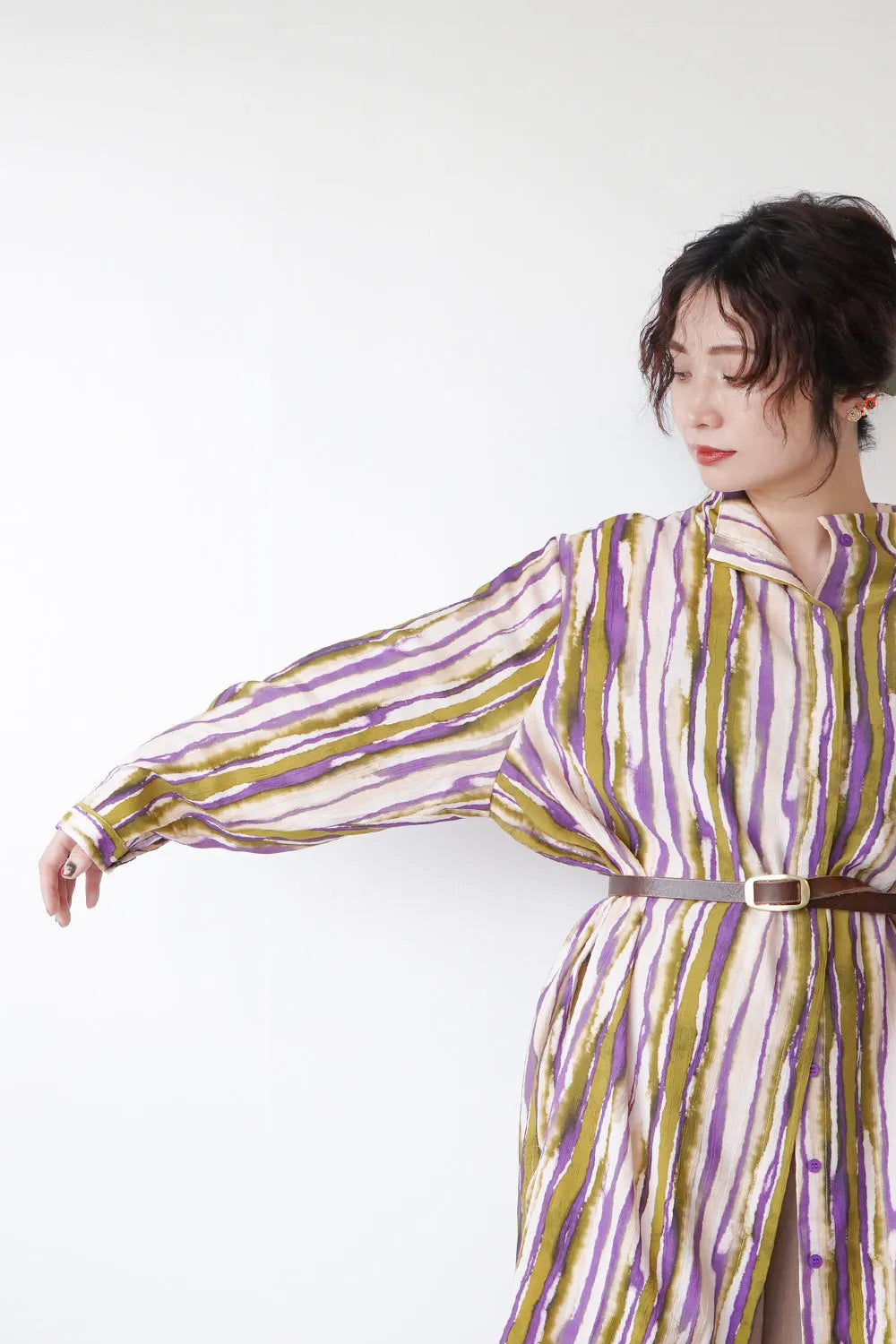 うねうねストライプハイネックチュニックブラウス