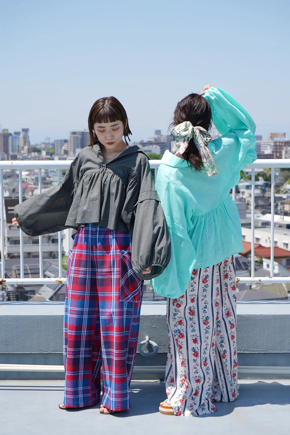 【LILA n' citta】ギャザー袖プルオーバー