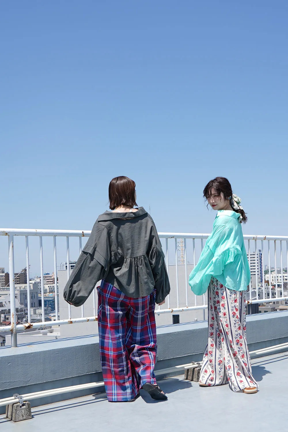 【LILA n' citta】ギャザー袖プルオーバー