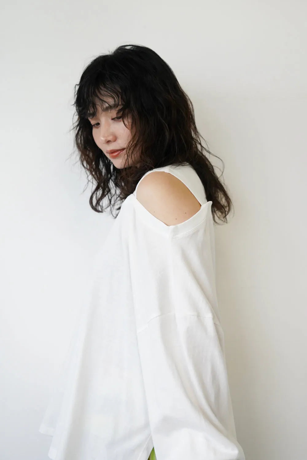 ワンショルオープンカットソー