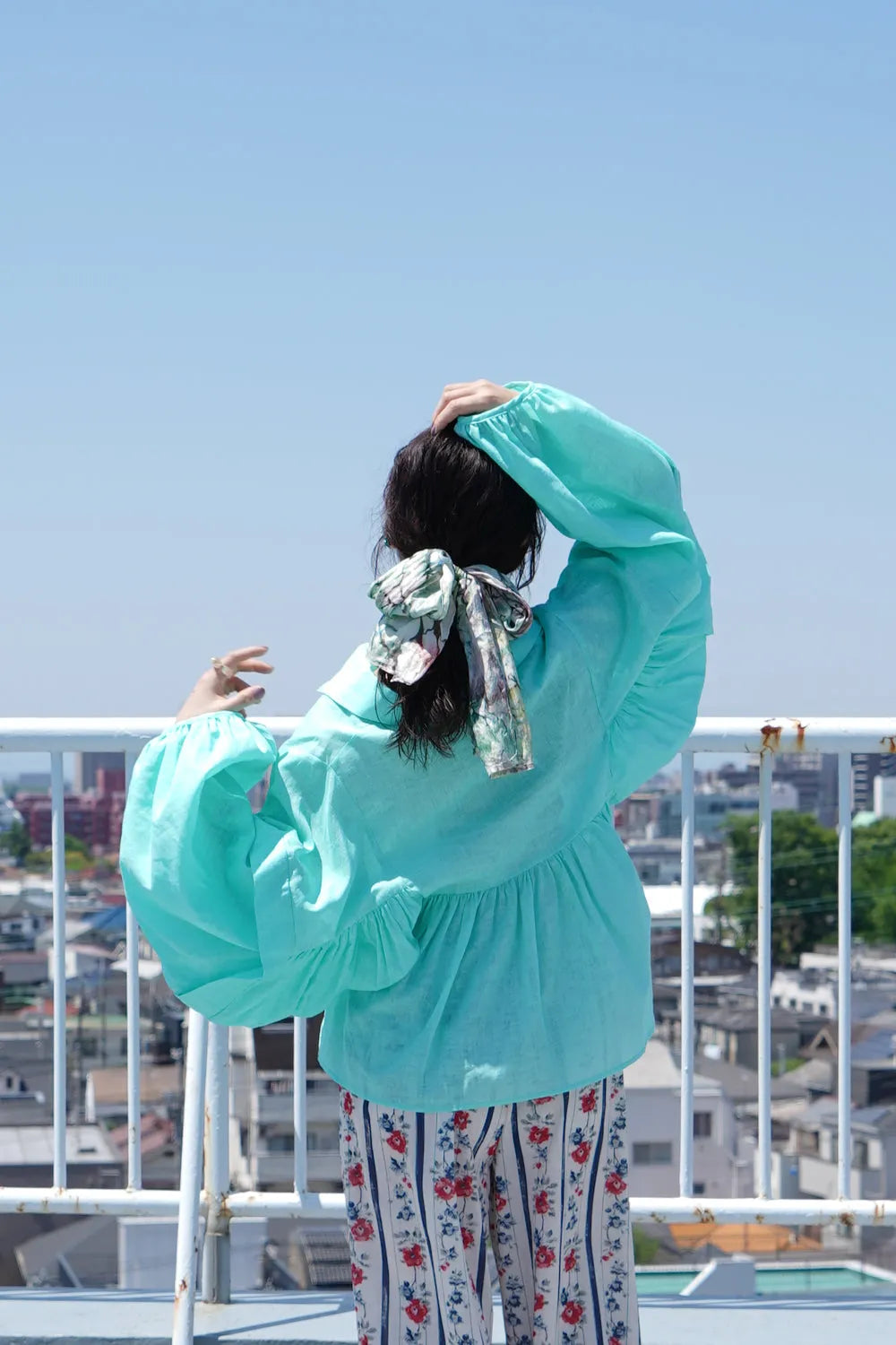 【LILA n' citta】ギャザー袖プルオーバー