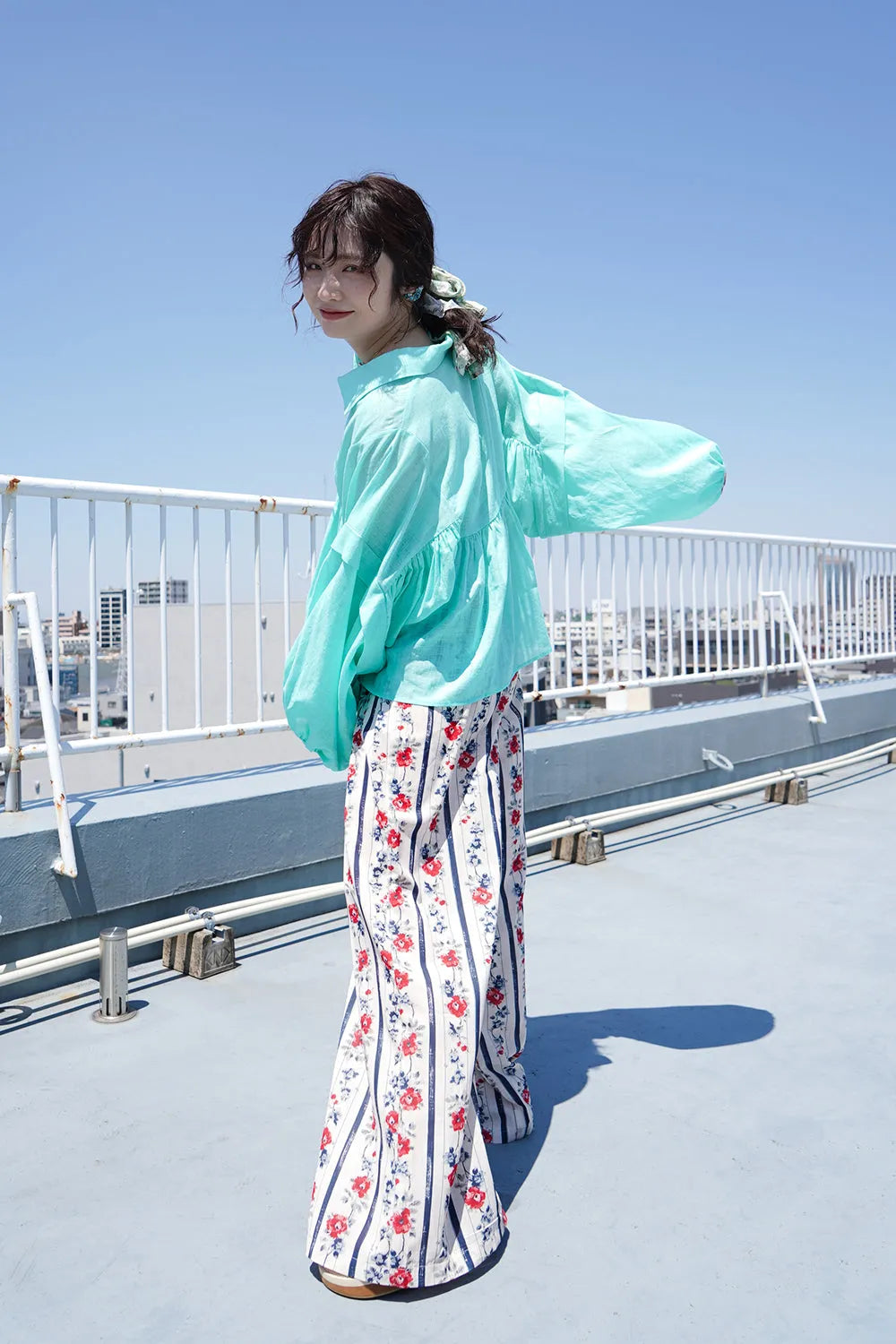 【LILA n' citta】ギャザー袖プルオーバー