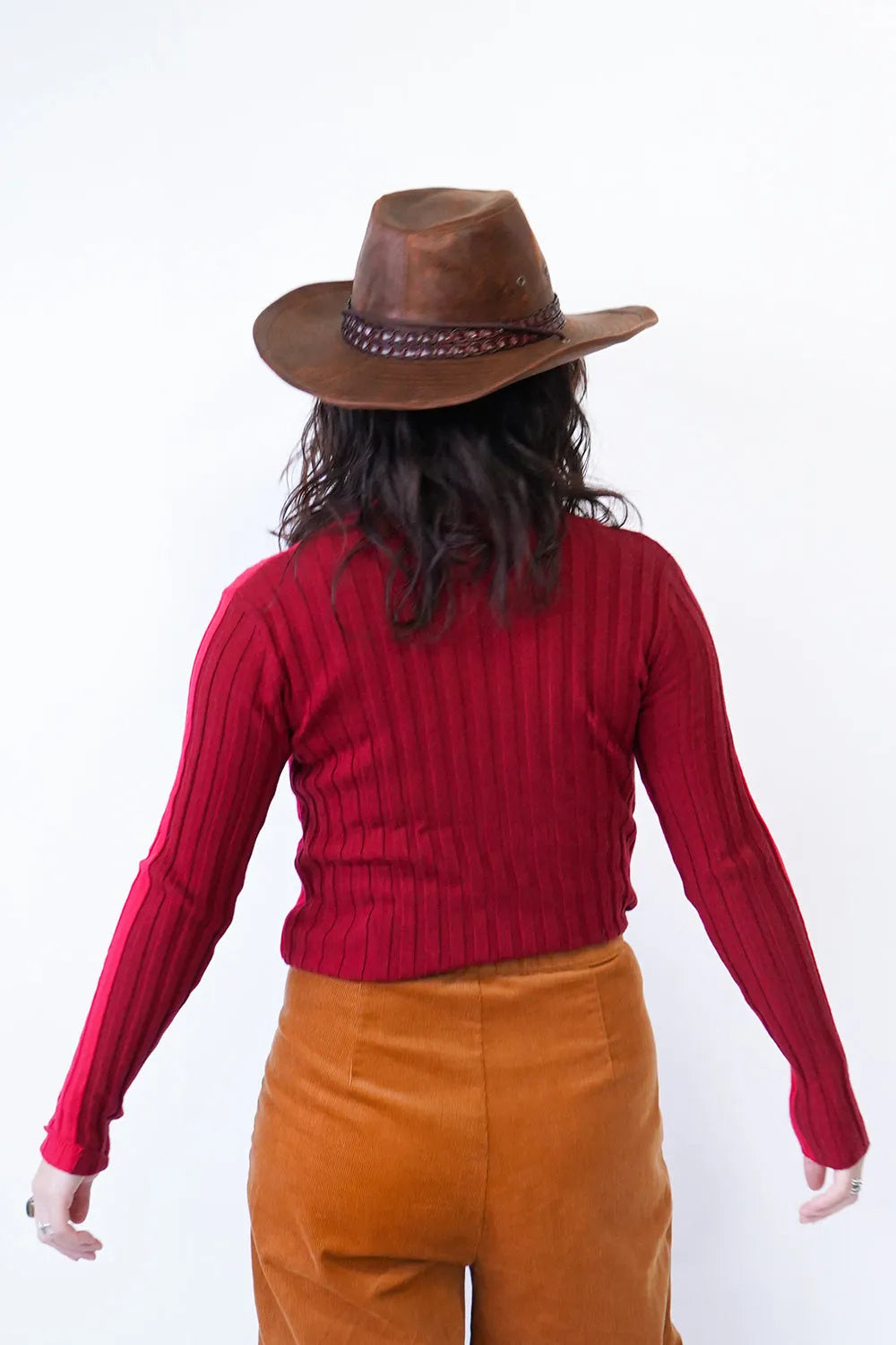 前後バイカラーハイネックニットソー