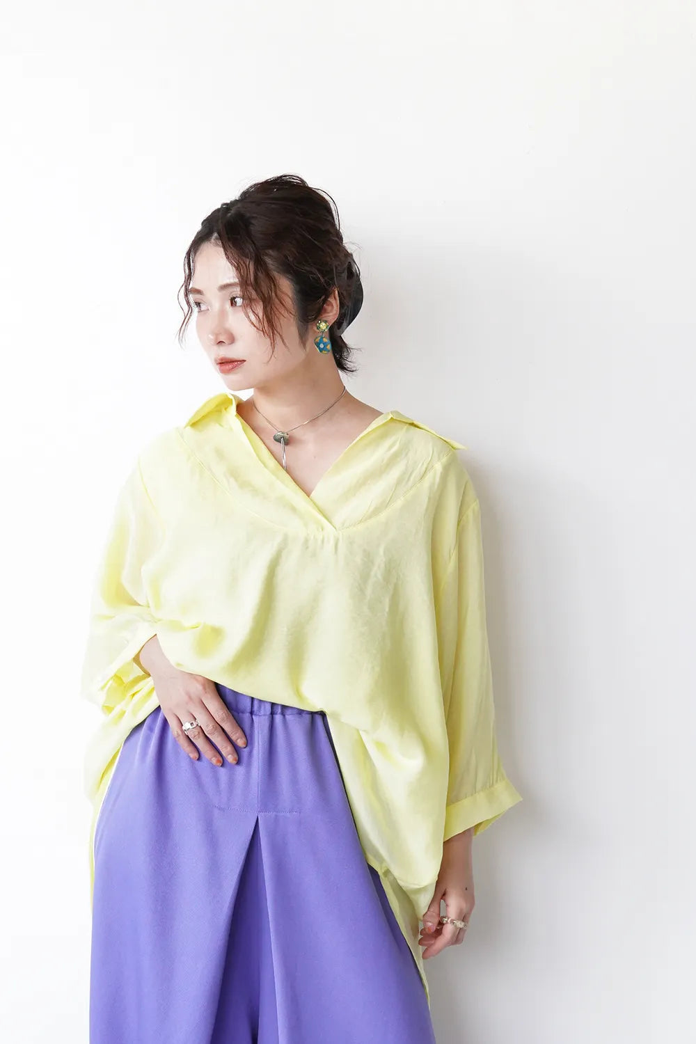 オープンカラーレーヨンブラウス – LILA & CITTA ONLINE SHOP