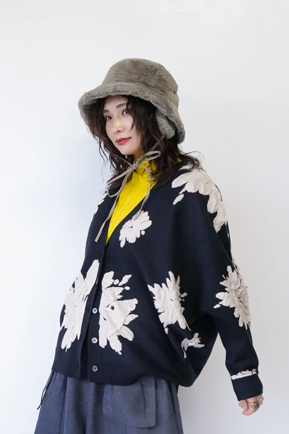 フラワージャガードニットカーデ