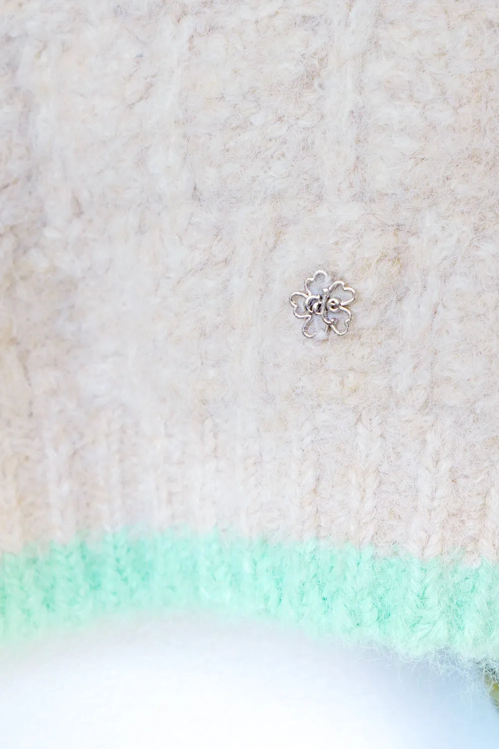 袖配色ボリュームニット