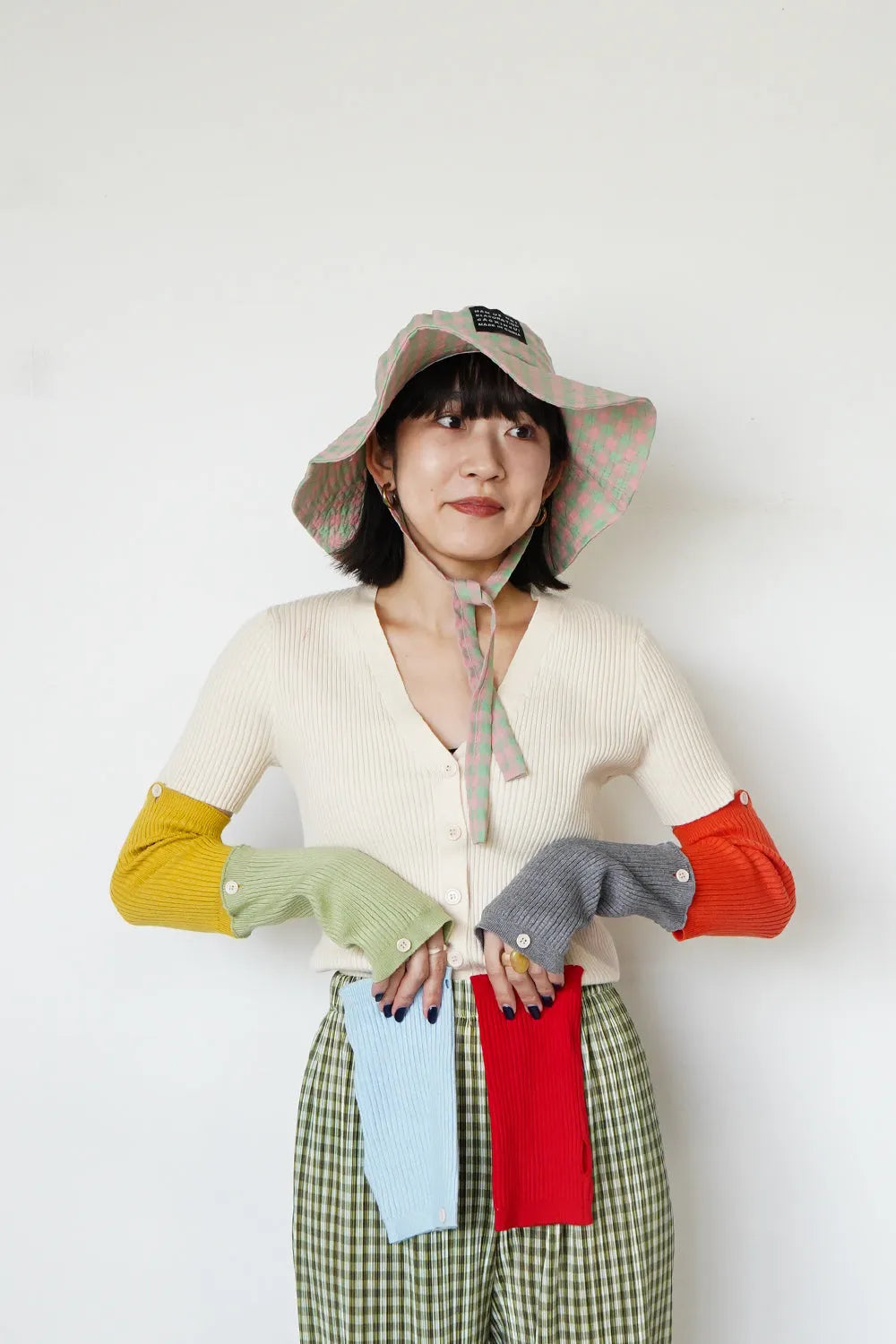 つぎはぎ配色スリーブリブニットカーディガン