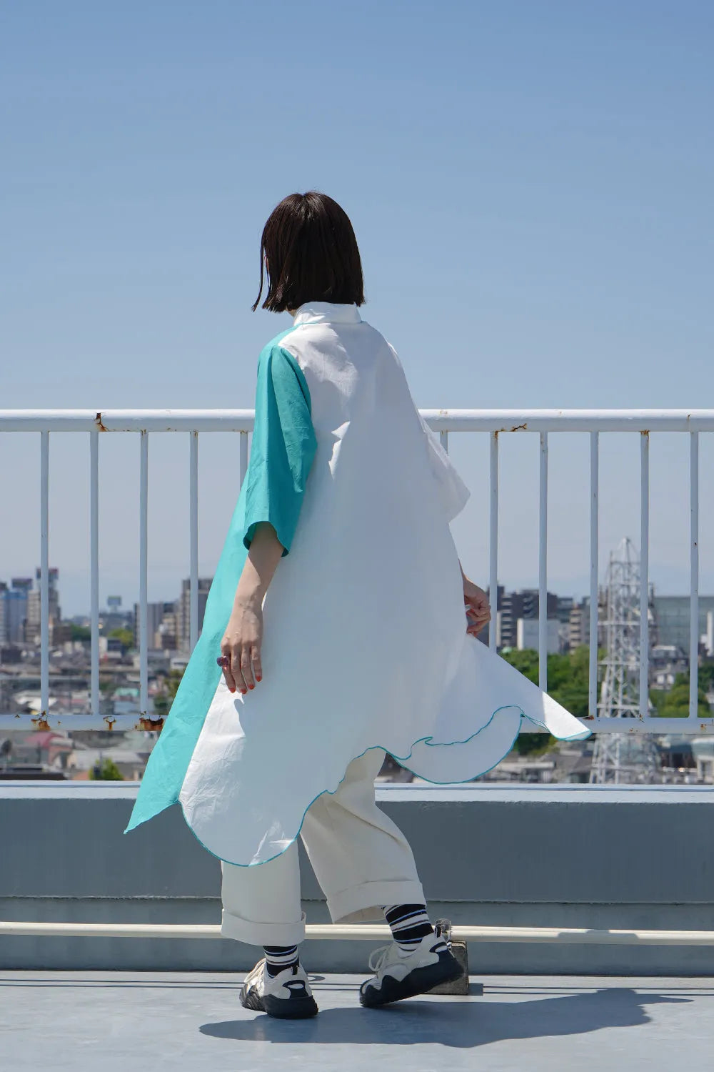 【LILA n' citta】スカラップヘムチュニックシャツ