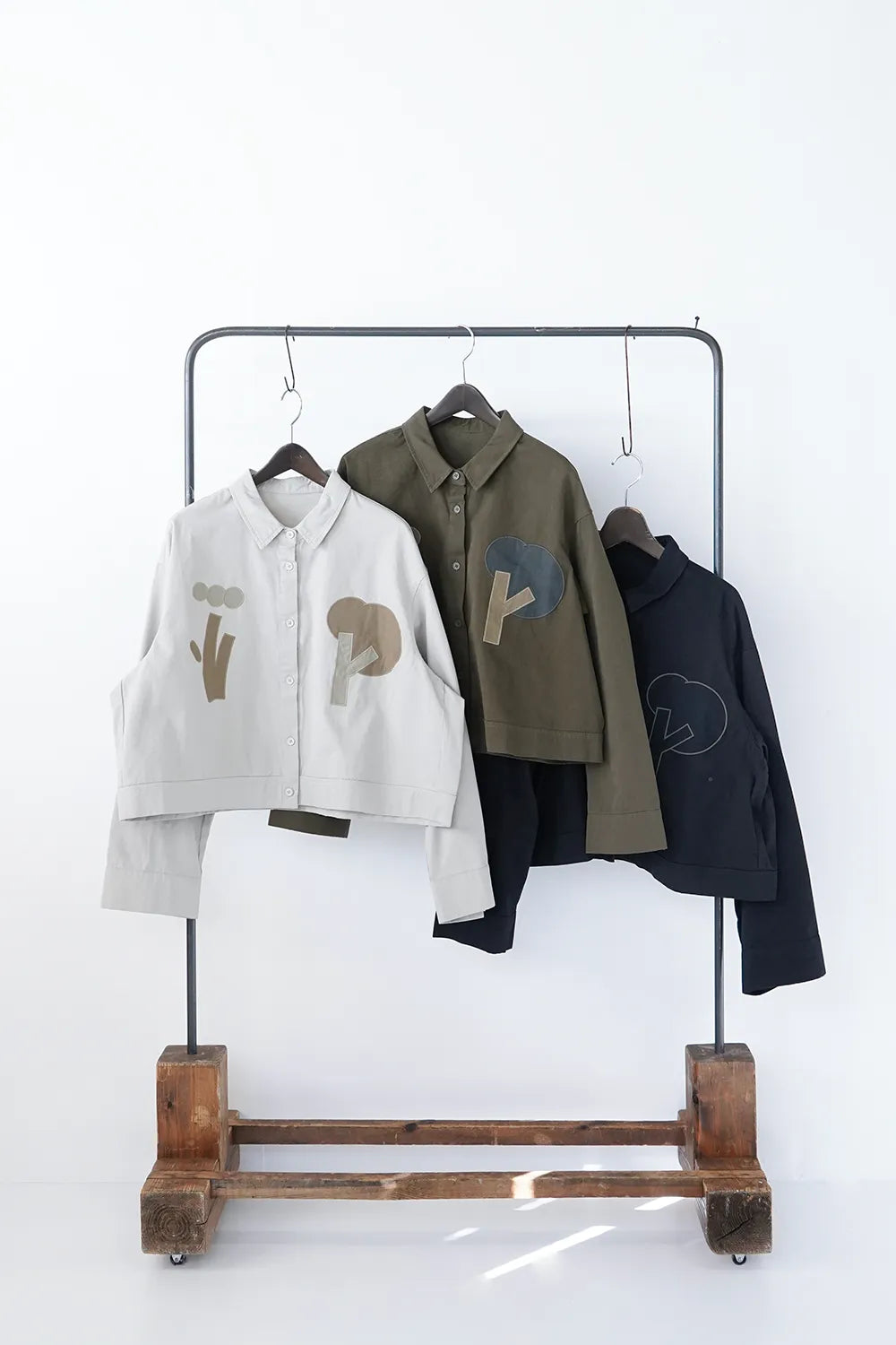 ツリーパッチワークジャケット風シャツ