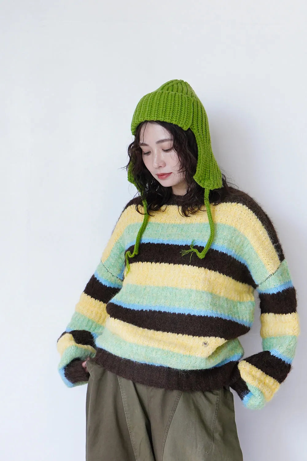 マルチボーダーボリュームニット