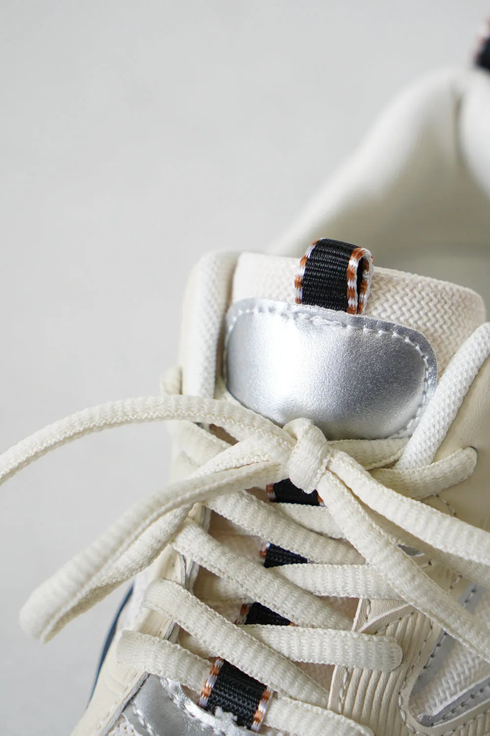 ウェーブソール配色スニーカー