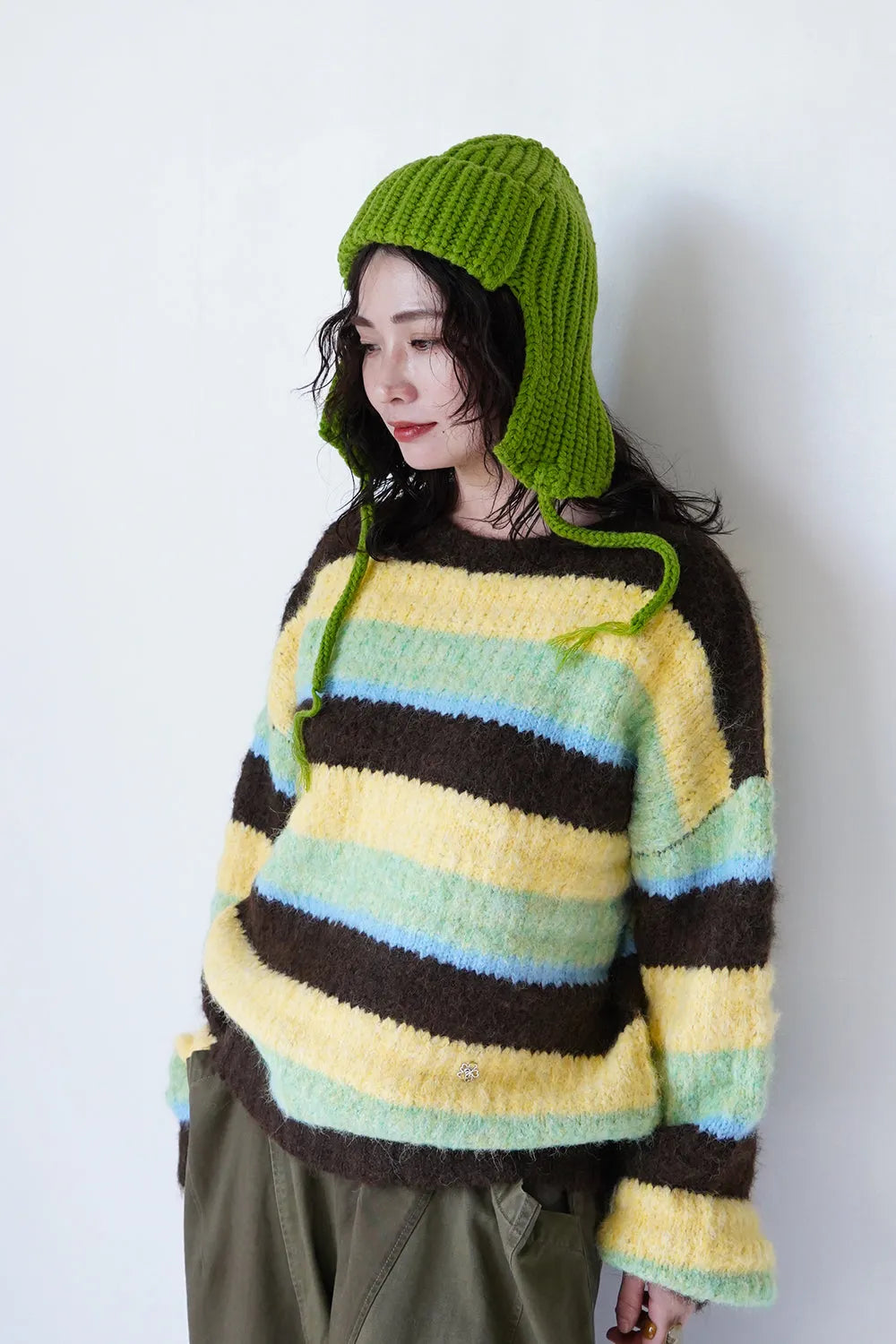 マルチボーダーボリュームニット