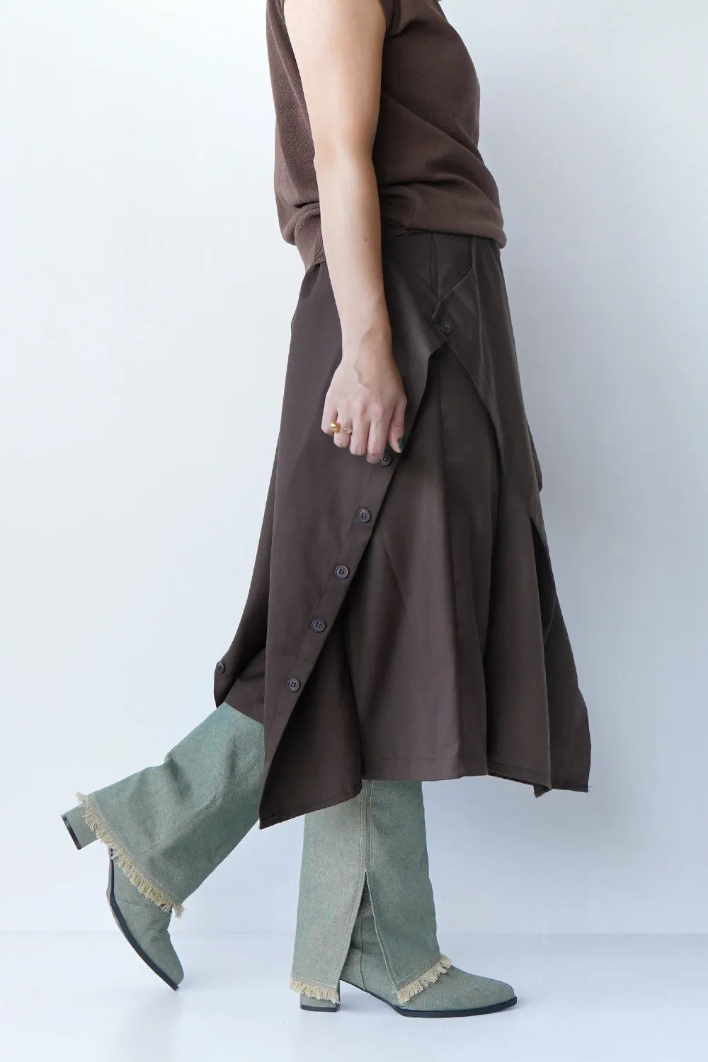 ボタンアレンジハーフワイドパンツ