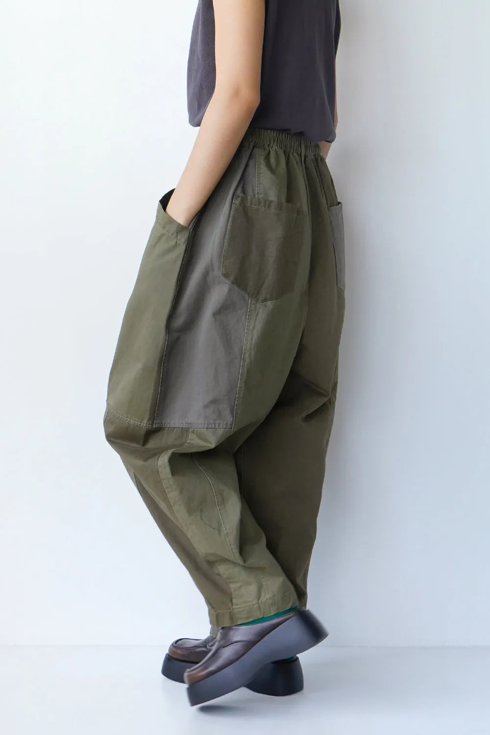 ツギハギナッツパンツ