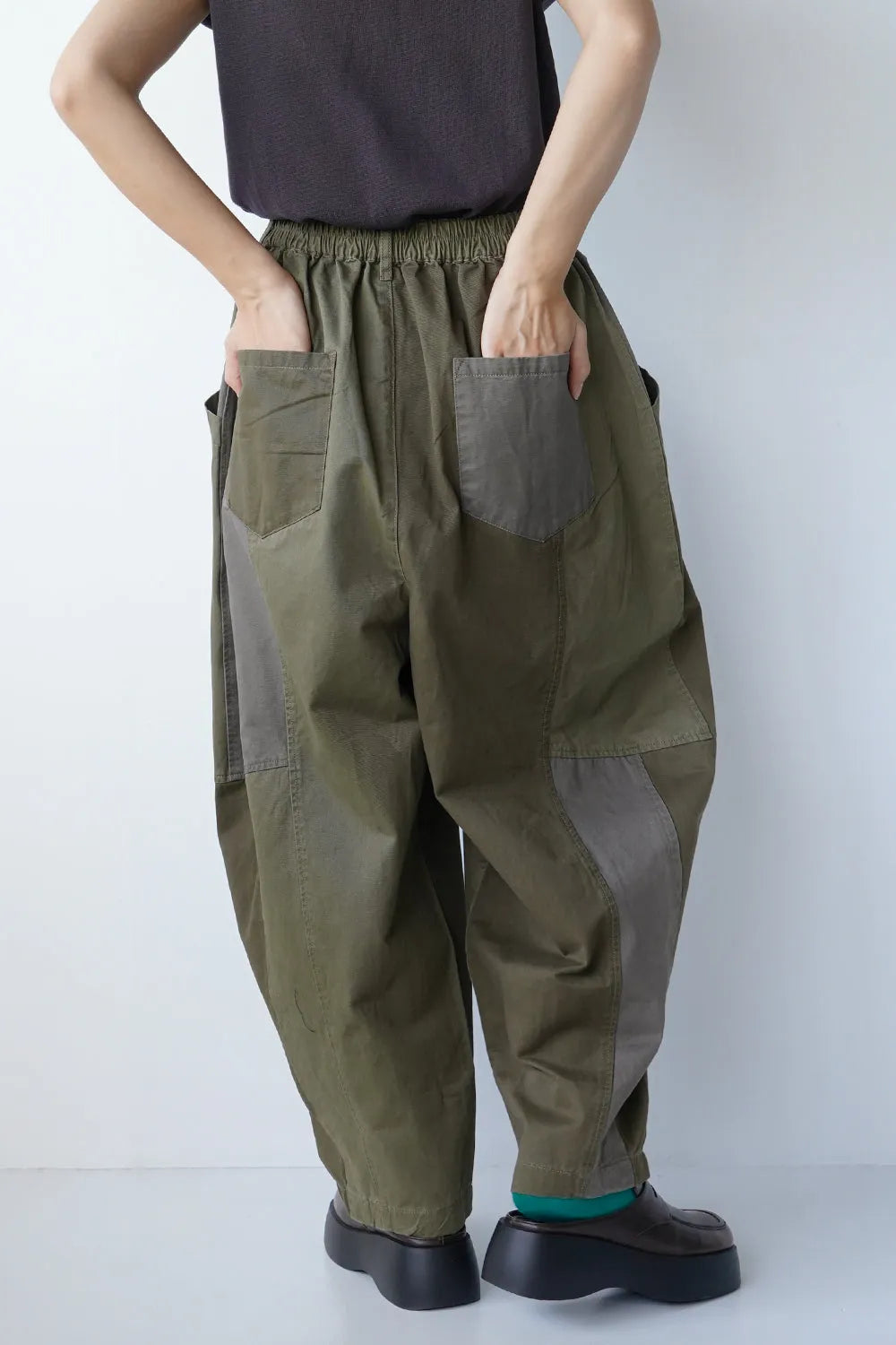 ツギハギナッツパンツ