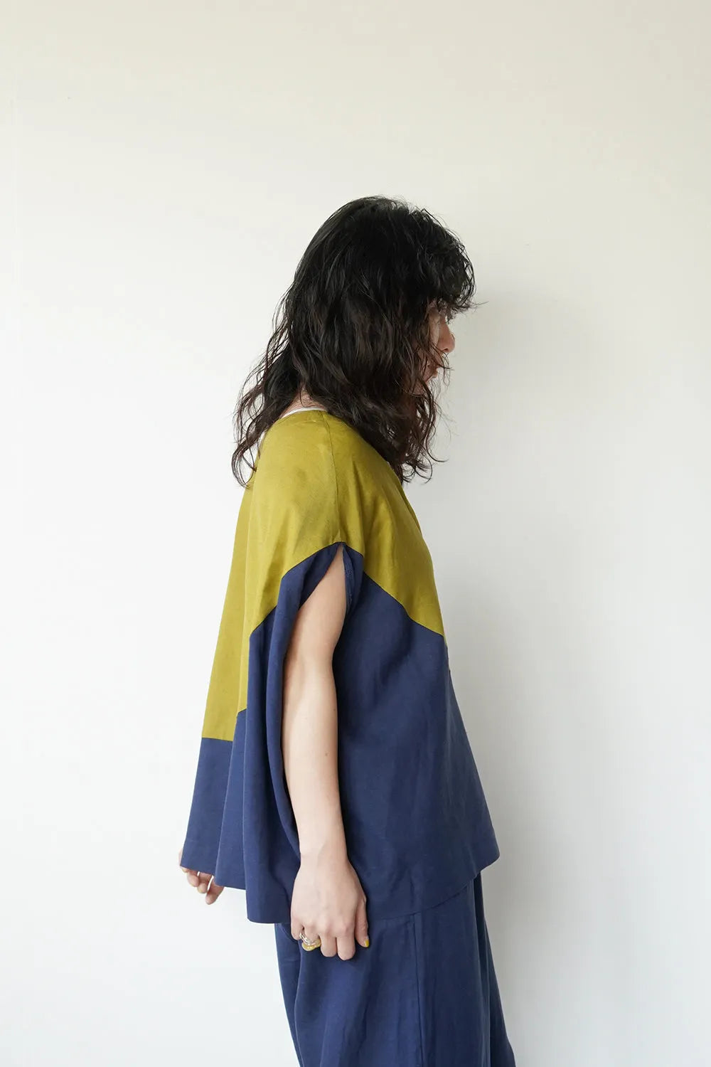 【LILA n' citta】リネンレーヨン丸形プルオーバー