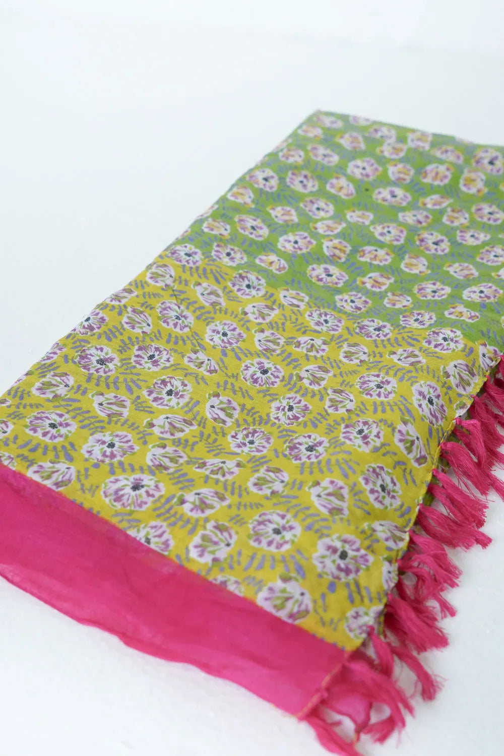 エスニック柄大判ストール