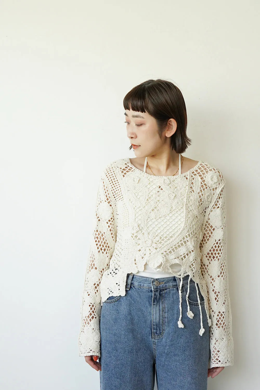 ホルターネックカップ付きキャミソール