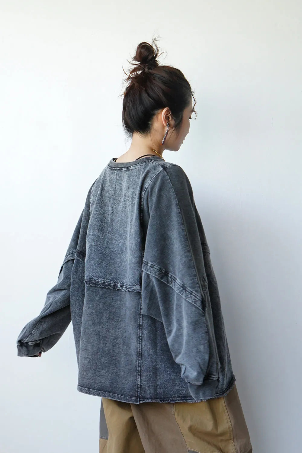ケミカルデニム裏毛ドルマンプルオーバー