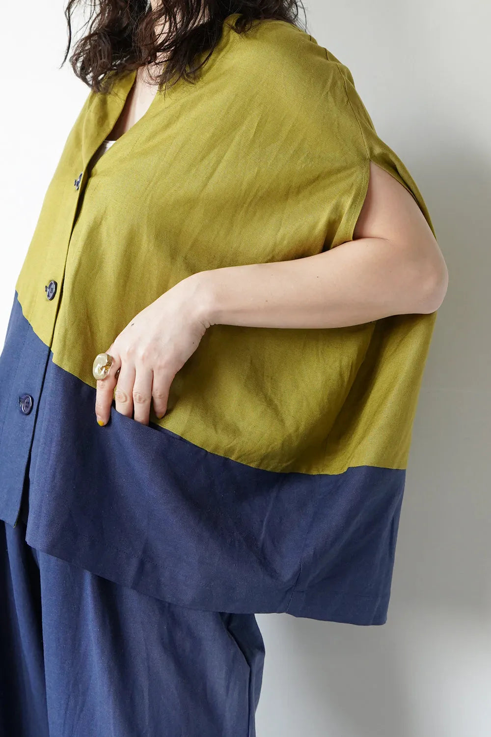 【LILA n' citta】リネンレーヨン丸形プルオーバー