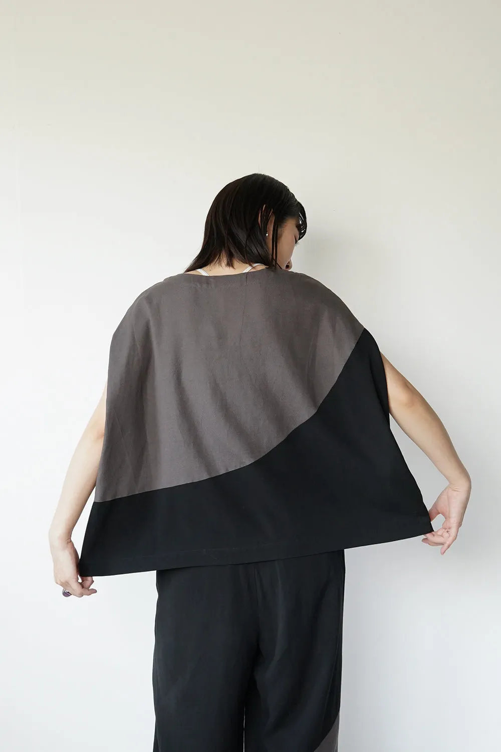 【LILA n' citta】リネンレーヨン丸形プルオーバー