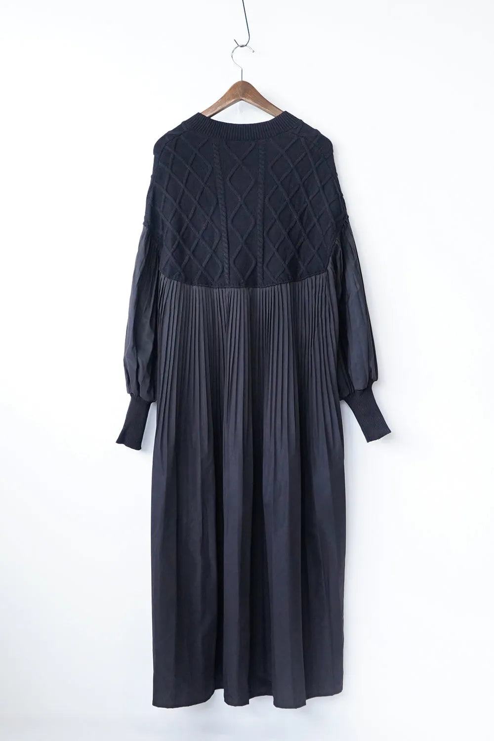 ニット×プリーツロングワンピース