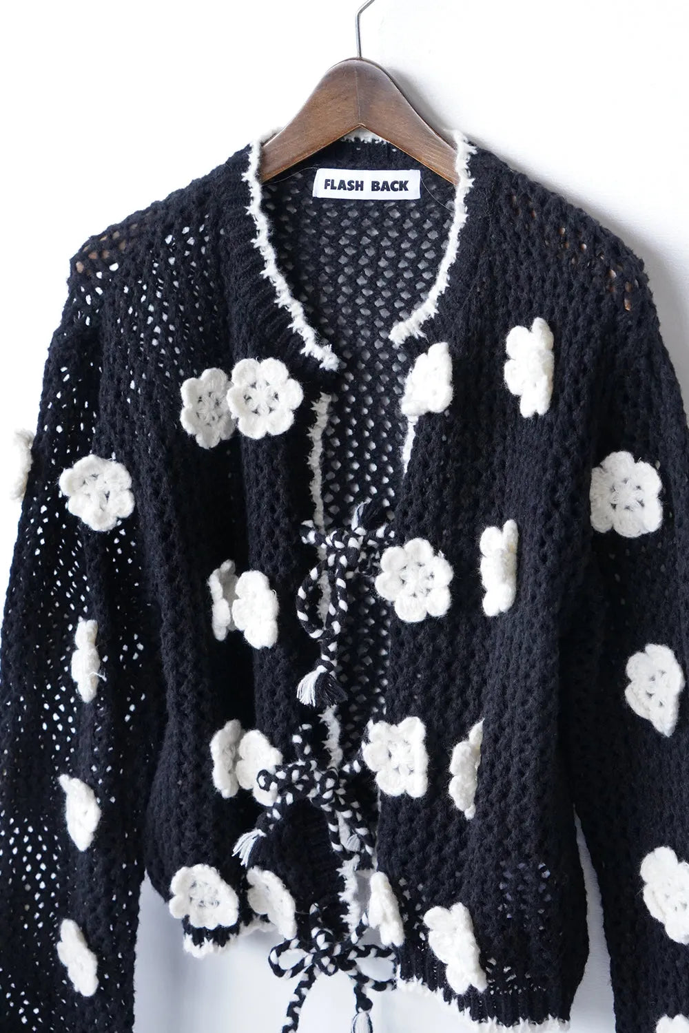立体花柄刺繍ニットカーデ – LILA & CITTA ONLINE SHOP 立体花柄刺繍ニットカーデ – LILA & CITTA ONLINE SHOP