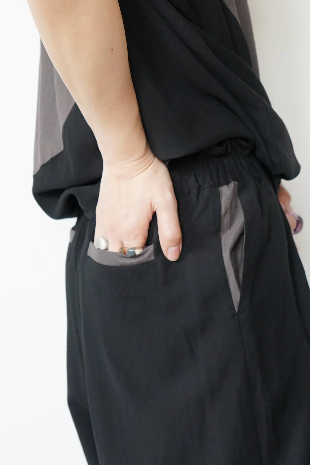 【LILA n' citta】リネンレーヨンバイカラーパンツ