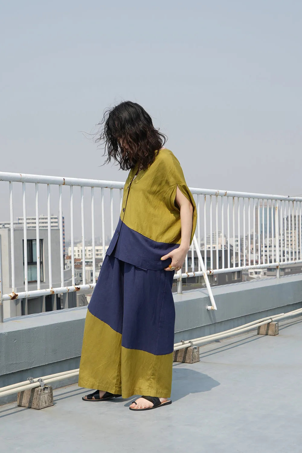 【LILA n' citta】リネンレーヨンバイカラーパンツ