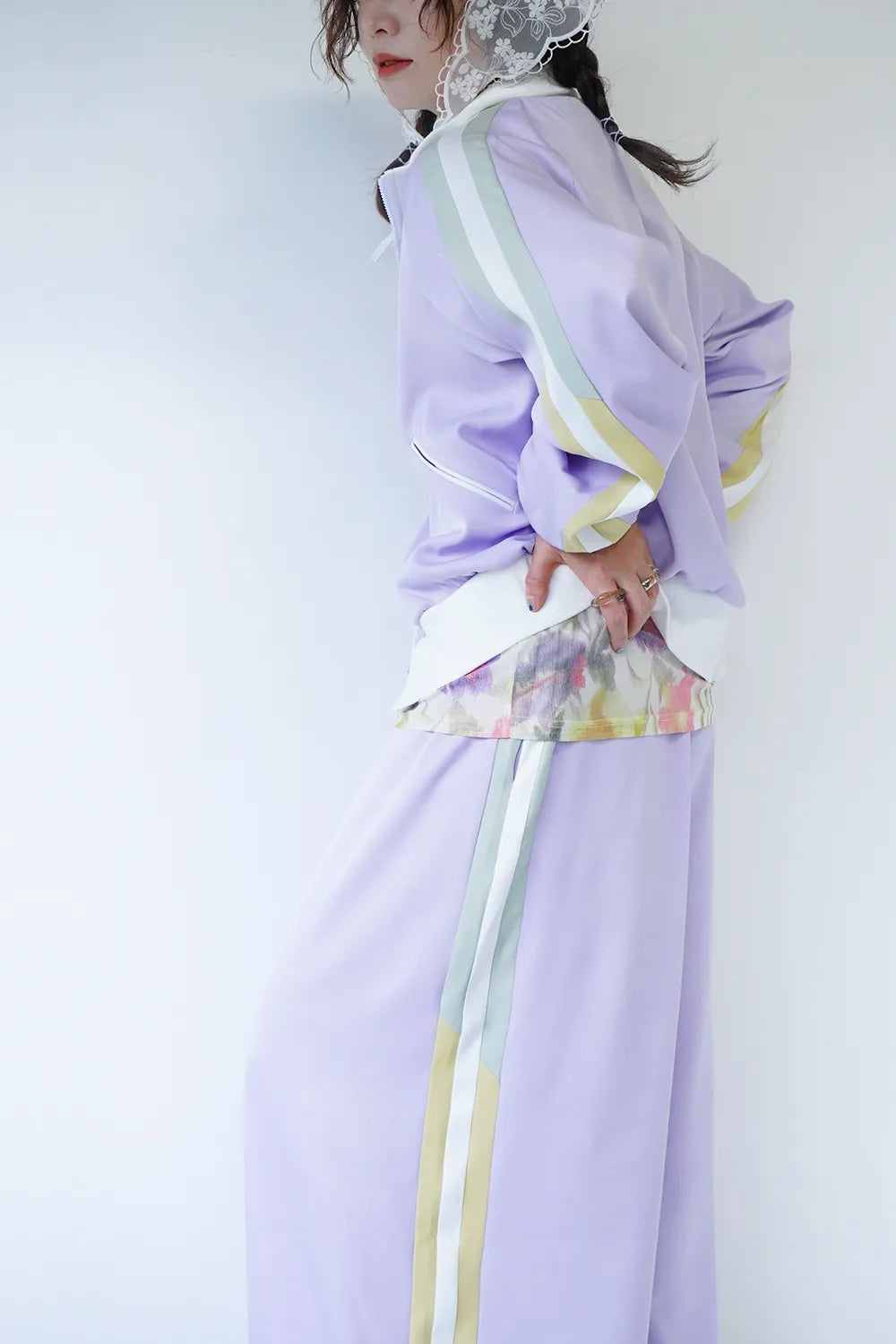 【LILA n’ citta】4配色トラックパンツ