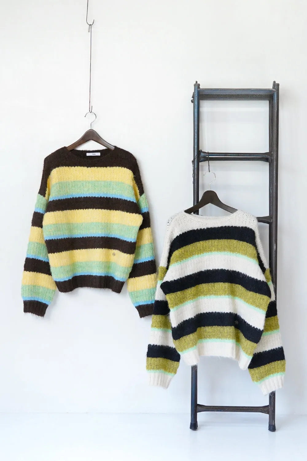 マルチボーダーボリュームニット