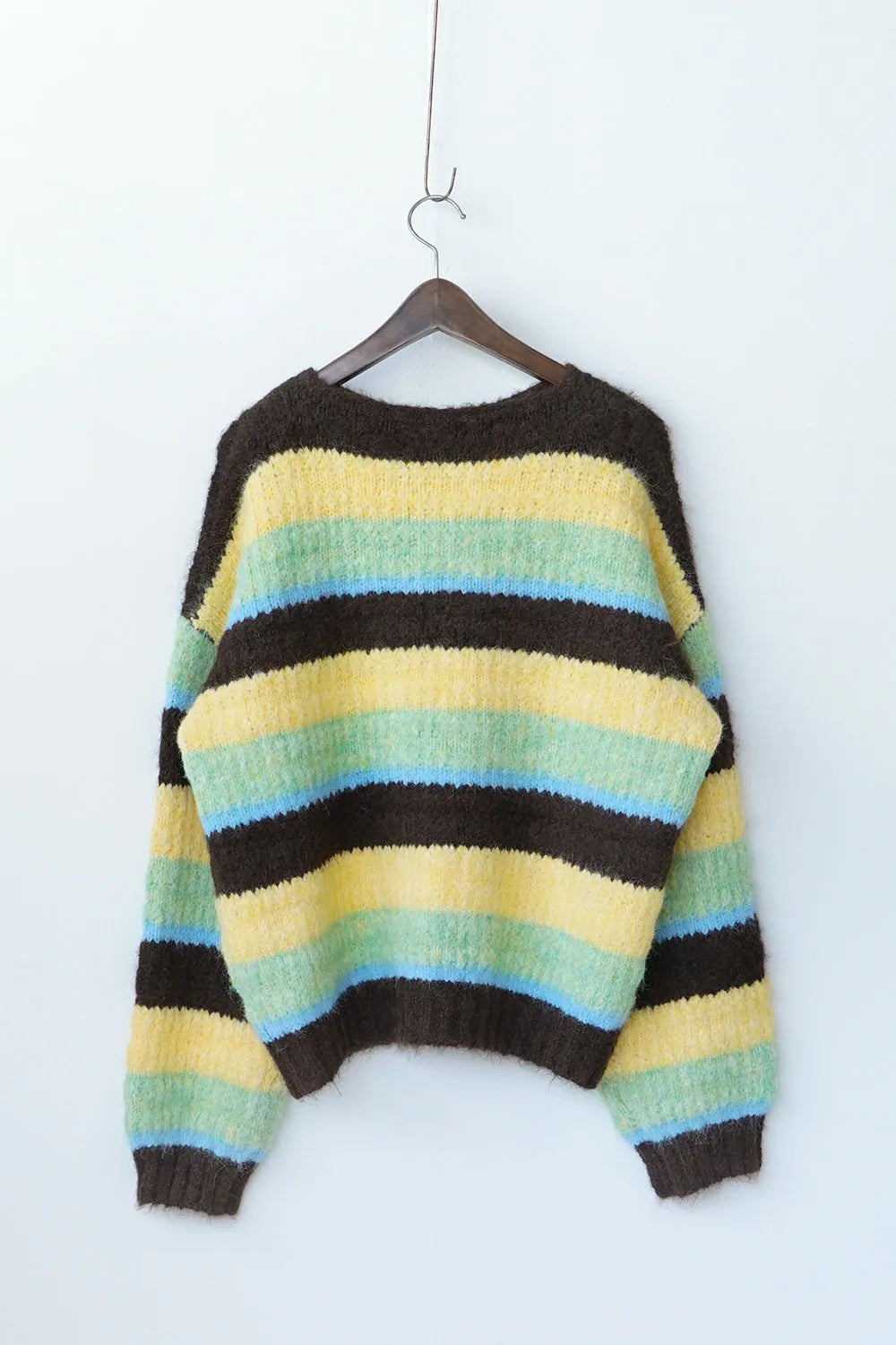 マルチボーダーボリュームニット