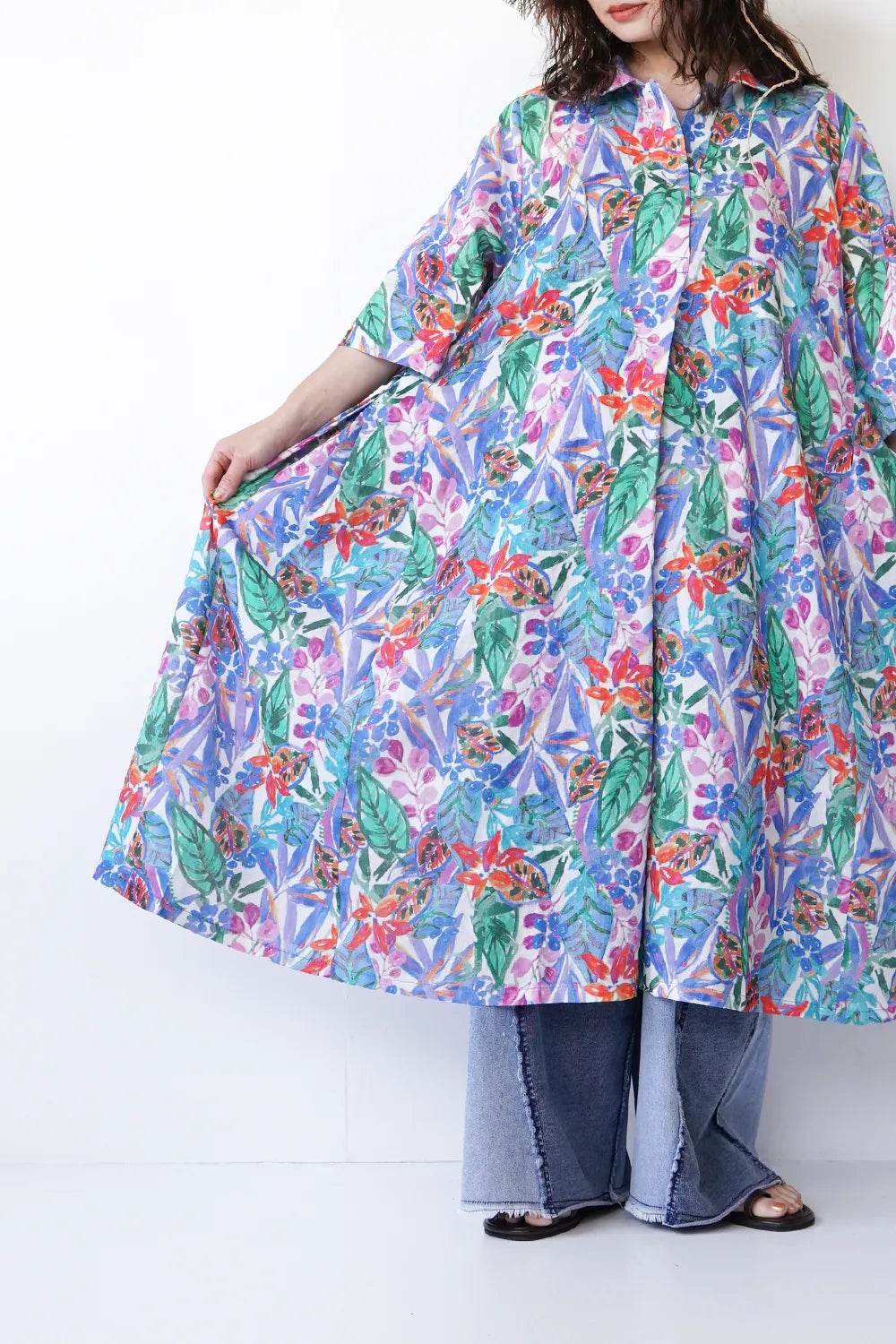 ボタニカル柄サイドタックフレアワンピース – LILA & CITTA ONLINE SHOP ボタニカル柄サイドタックフレアワンピース – LILA & CITTA ONLINE SHOP