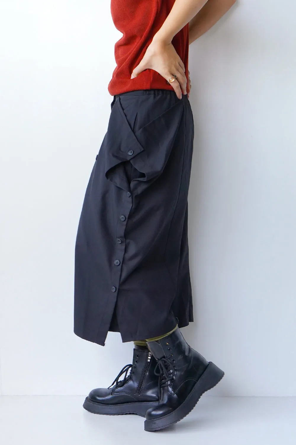 ボタンアレンジハーフワイドパンツ