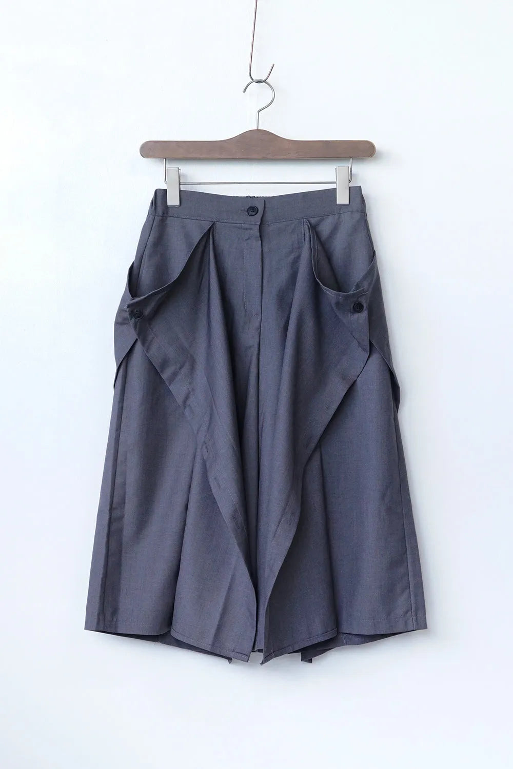 ボタンアレンジハーフワイドパンツ