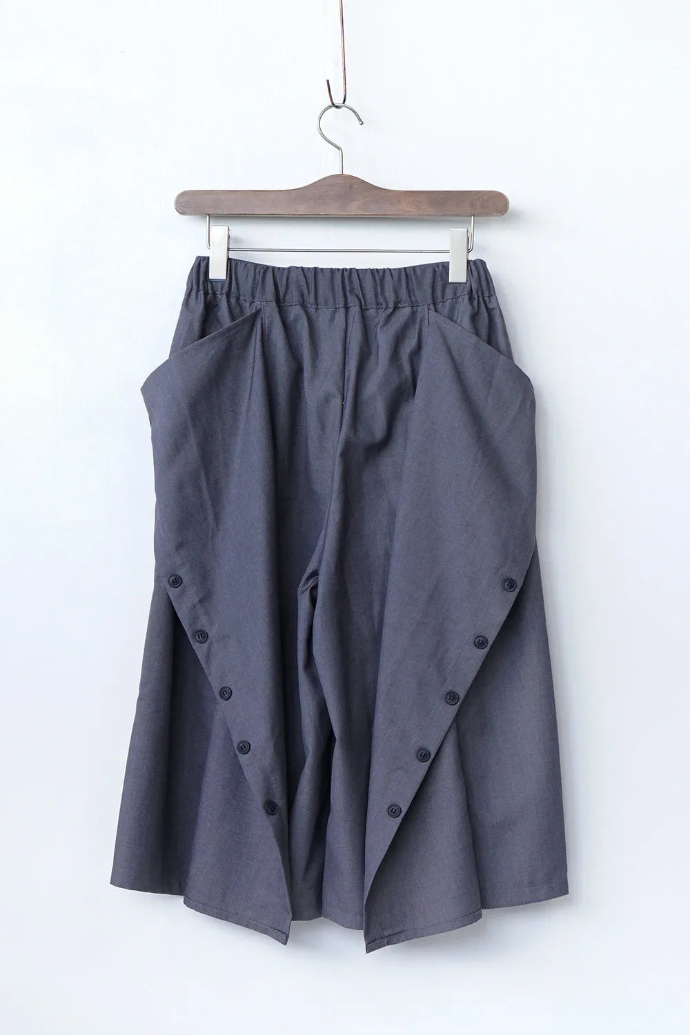 ボタンアレンジハーフワイドパンツ