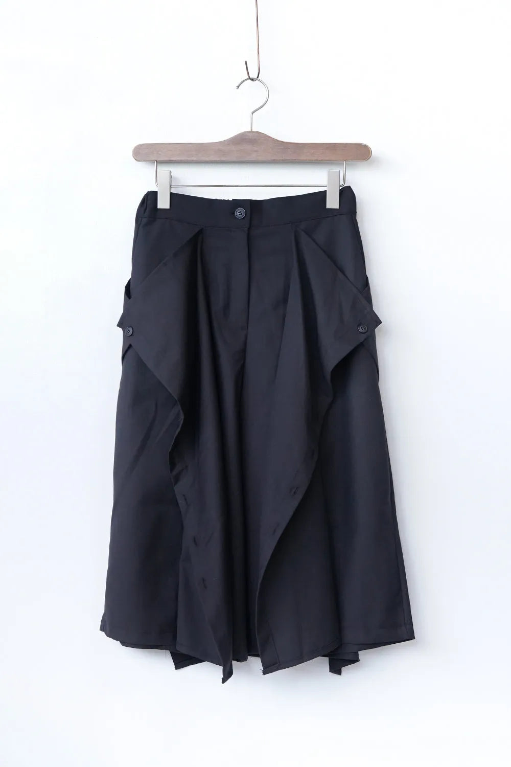 ボタンアレンジハーフワイドパンツ