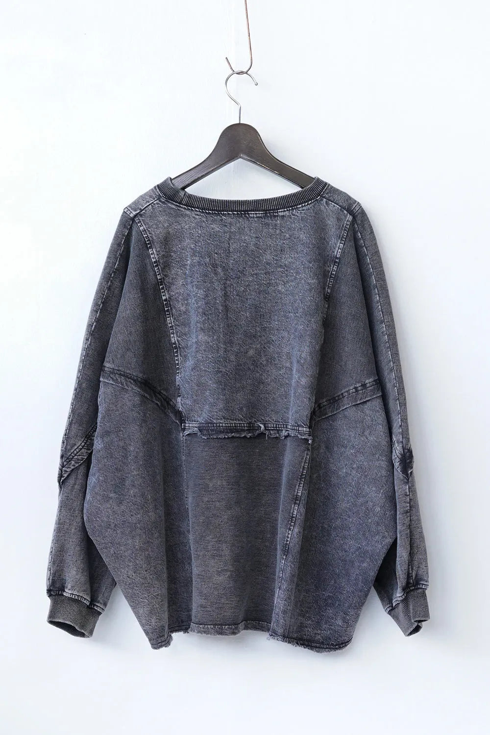 ケミカルデニム裏毛ドルマンプルオーバー
