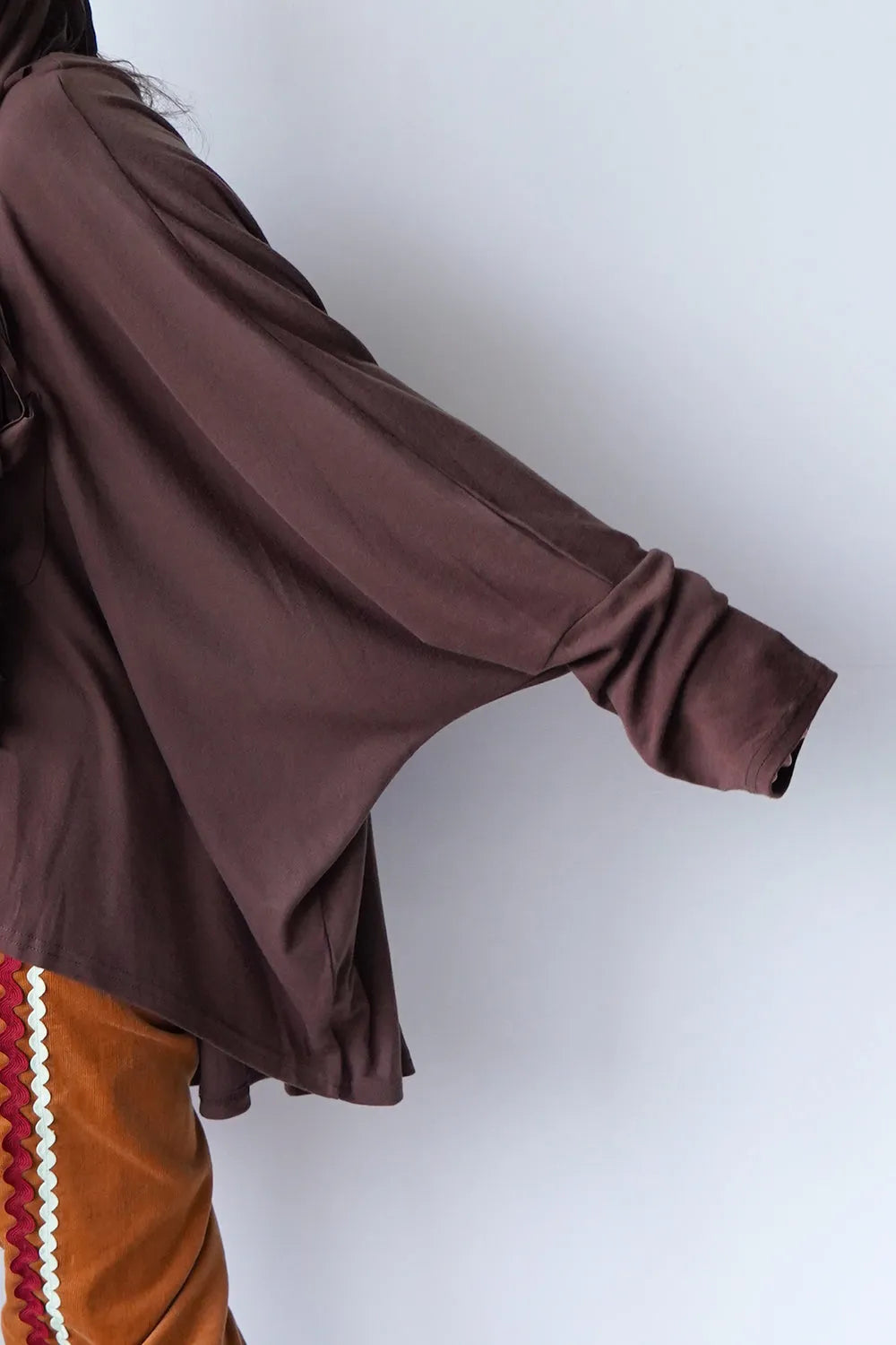 フリンジスヌード付きワイドプルオーバー