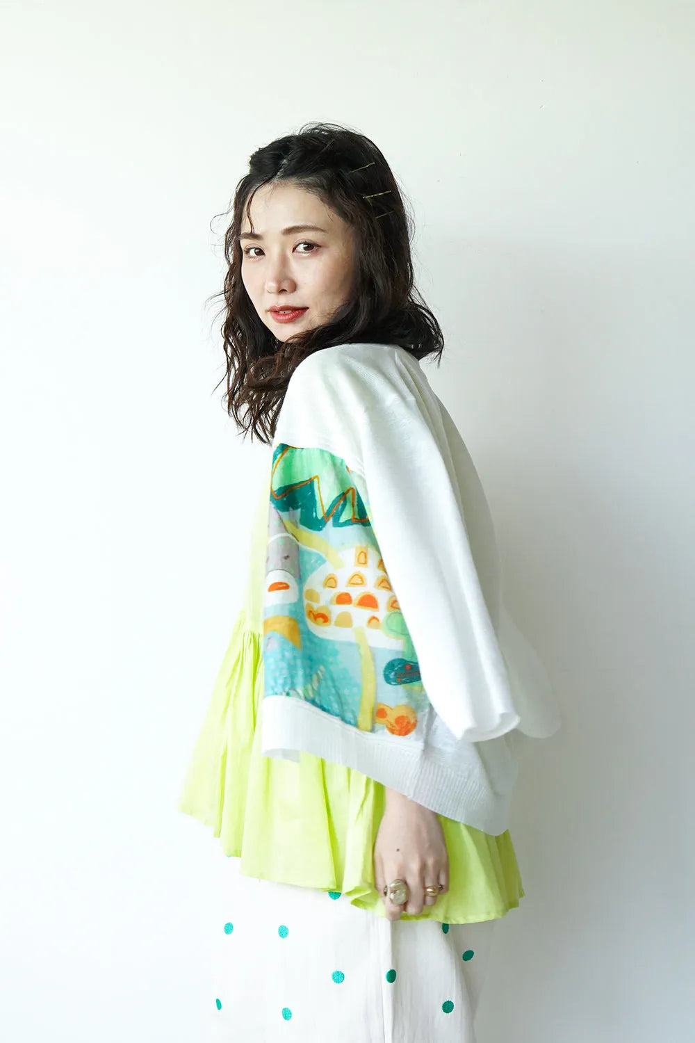 幾何学プリント切替カーデ