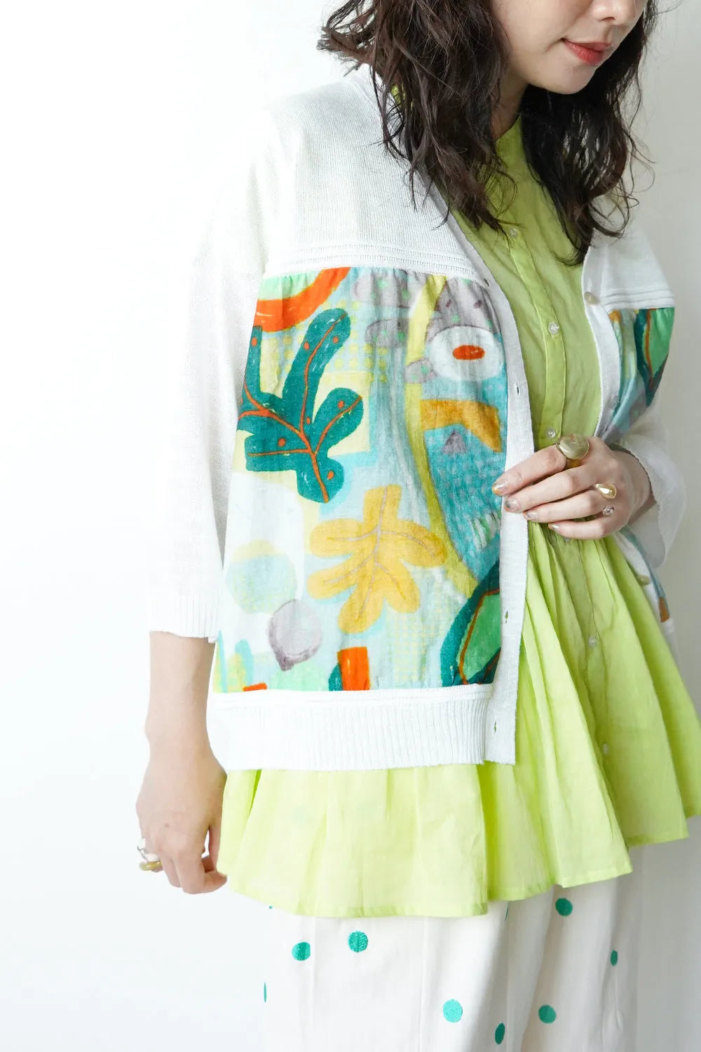 幾何学プリント切替カーデ