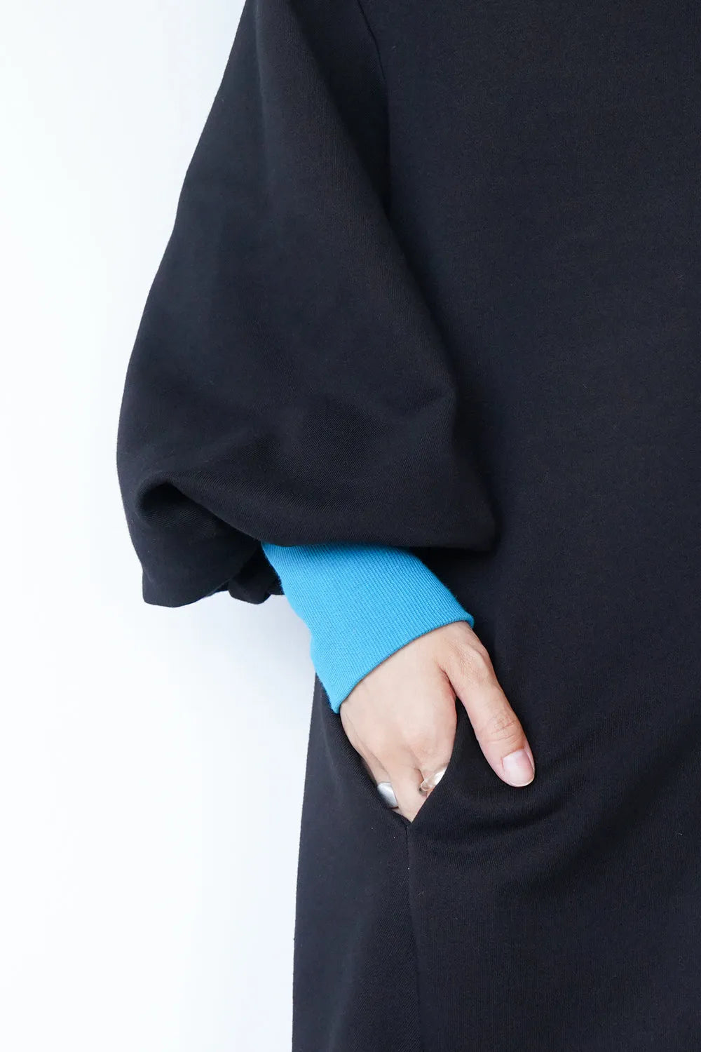 【LILA n' citta】裏毛ジップバイカラーワンピース